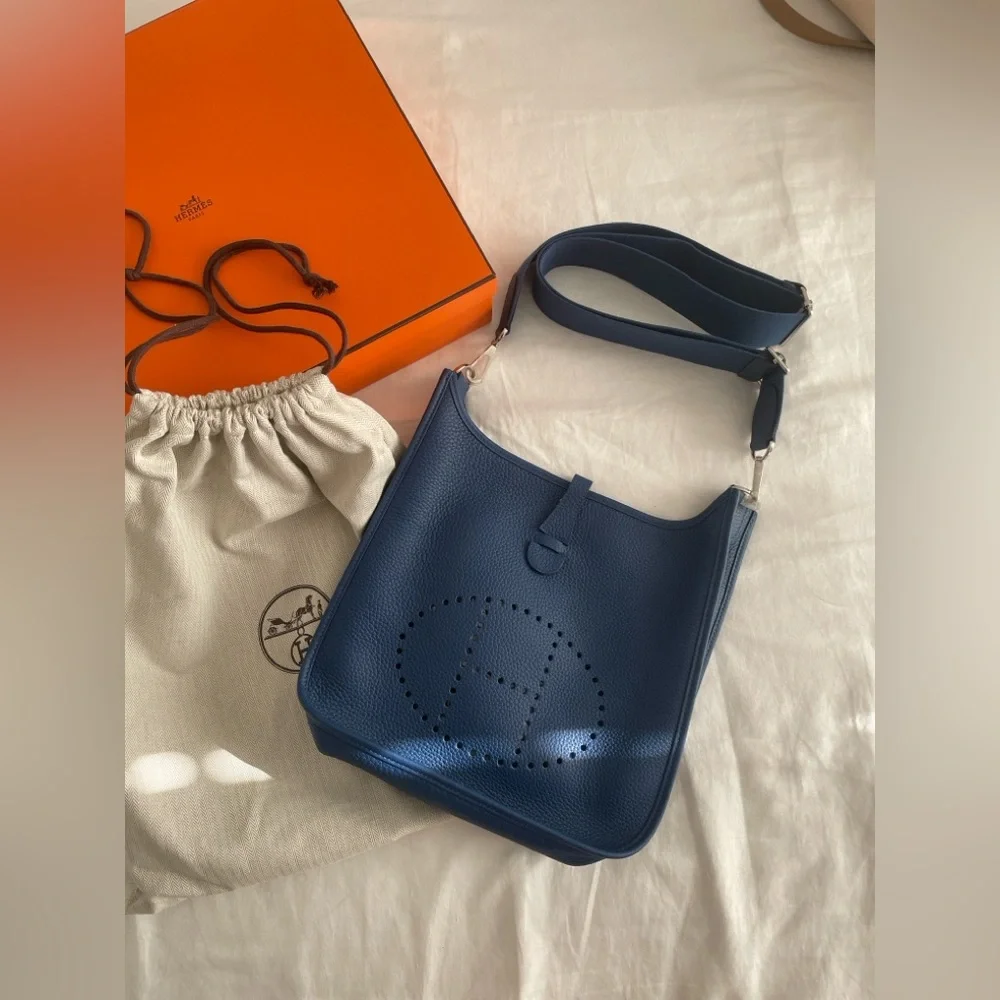 2025 Hermès Evelyne III 29 PM Bleu Tie Taurillon Clémence Leather Crossbody Bag